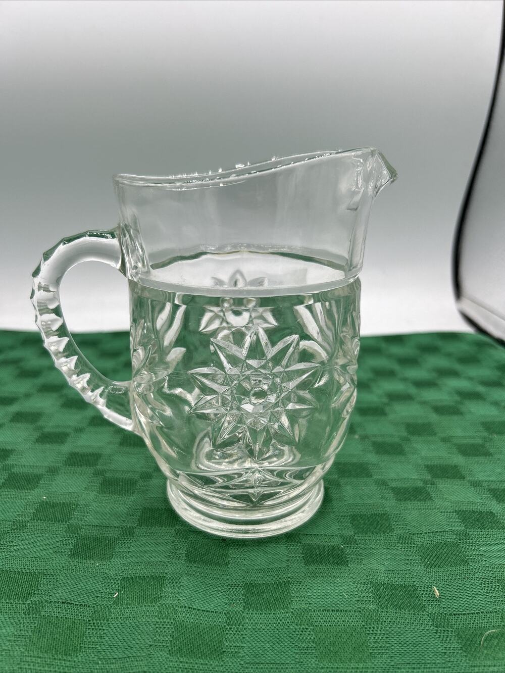 Vintage Anchor Hocking Early American Prescut 1 Pint Pitcher Star Pattern
